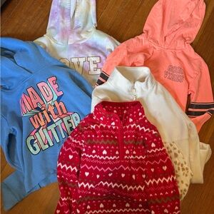 6/7 Kids Sweatshirts